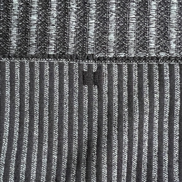 Lululemon Rest Less Pullover *Relaxed Black / White / Titanium / Black Like New - Picture 4 of 5